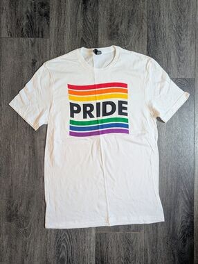Unisex PRIDE Tee